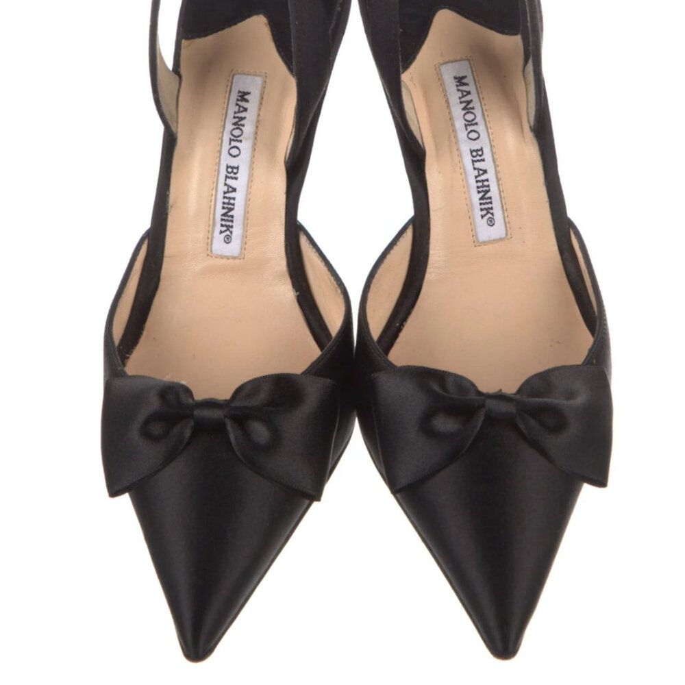 Manolo Blahnik Bow Slingback Heel